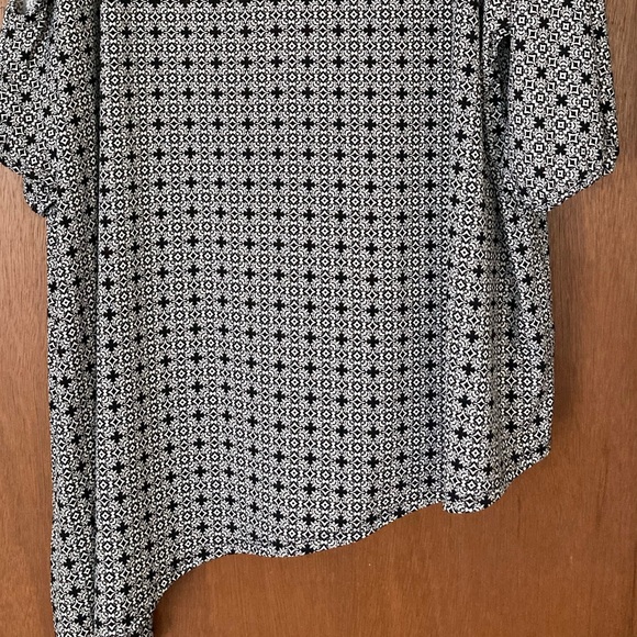 Top - Picture 2 of 4